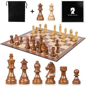 Weight chess pieces set